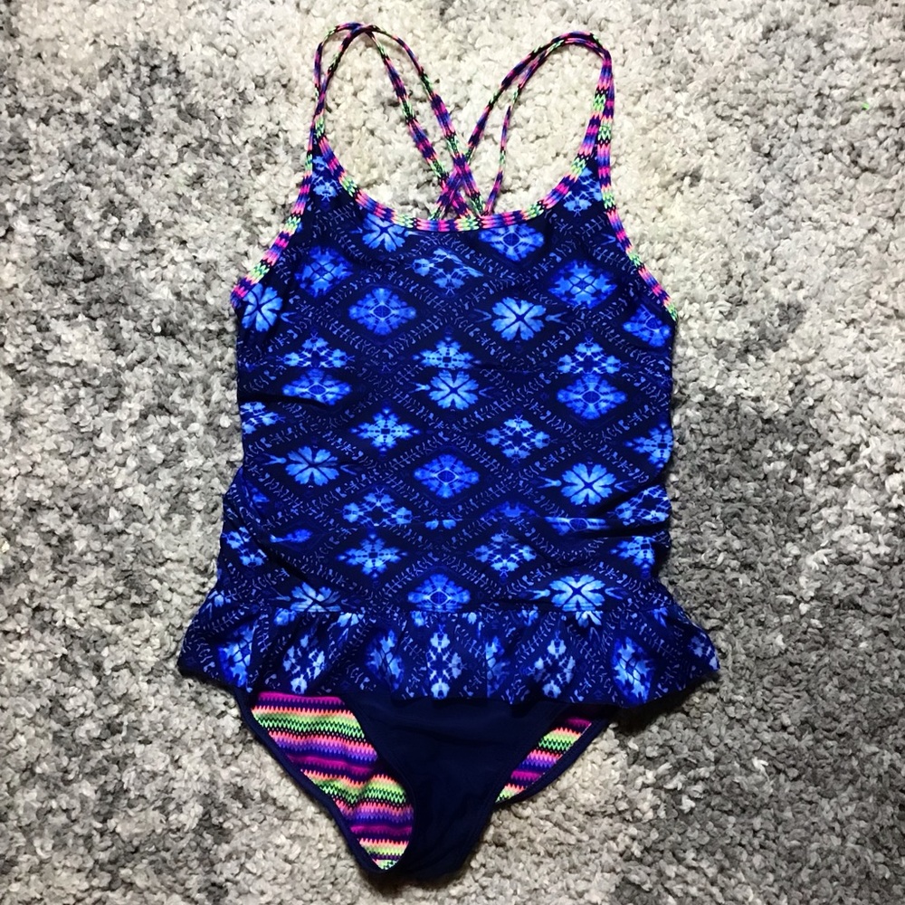 Women’s bathing suit